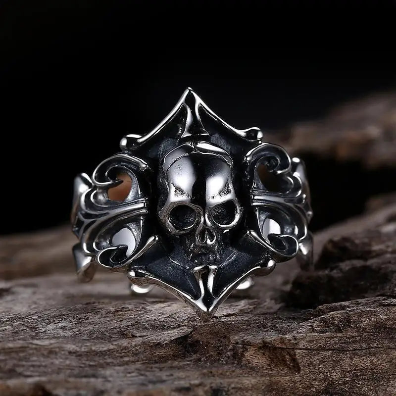 Front view of The Phantom Captain’s Crest ring, featuring a detailed skull nested within a regal gothic crest.